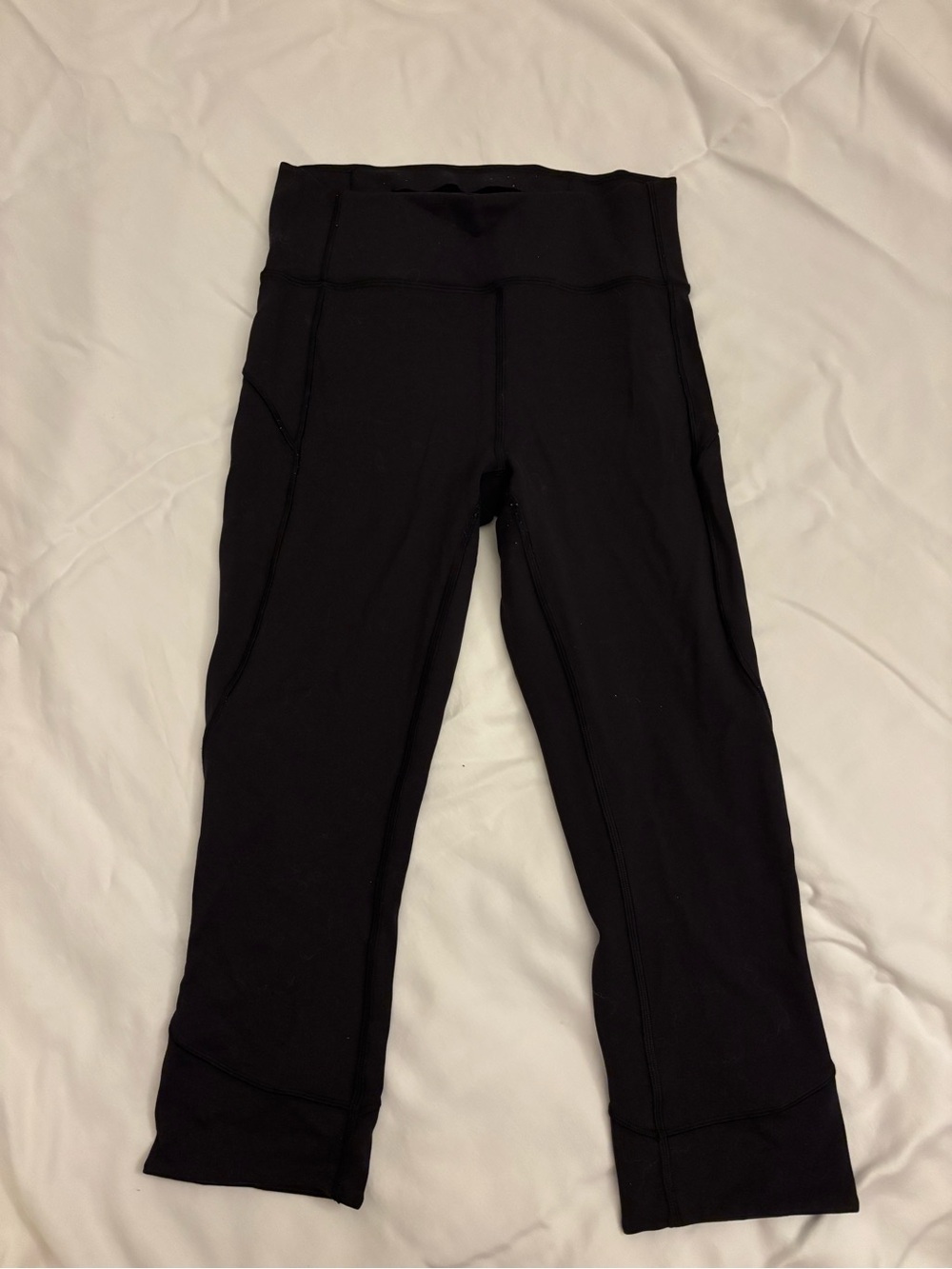 lululemon athletica Vintage Black Cropped Legging Women’s Size 6